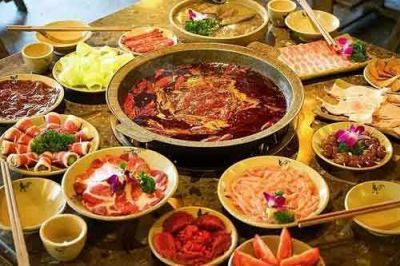 重慶牛油火鍋廠，進(jìn)補(bǔ)也是講究原則的